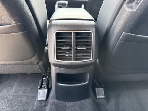 Used 2025 Kia Sportage EX FWD image 20