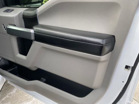 Used 2019 Ford F150 XLT image 13