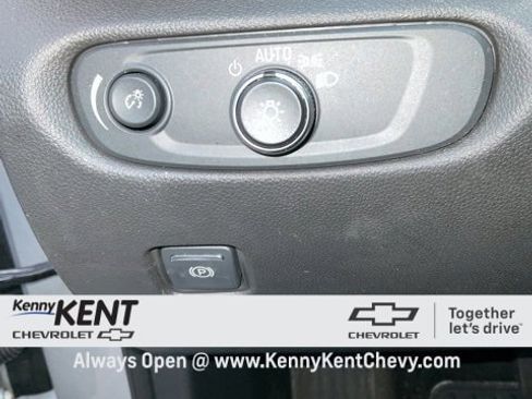 Used 2022 Chevrolet Blazer LT image 23