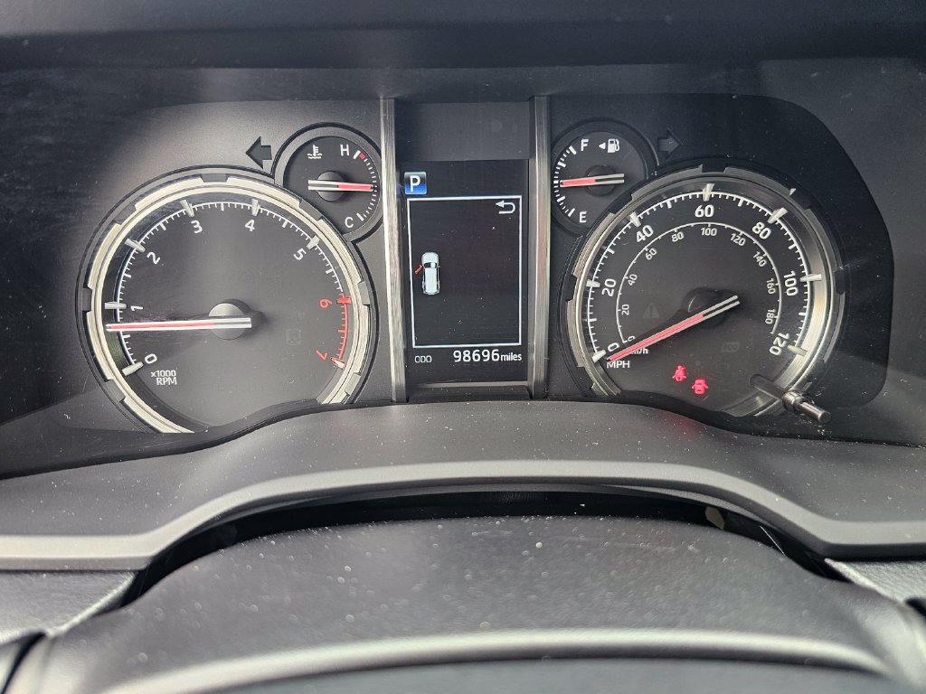 Used 2020 Toyota 4Runner TRD Off-Road AWD/4WD image 23