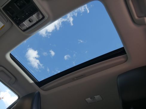 Used 2016 Toyota 4Runner SR5 Premium image 5