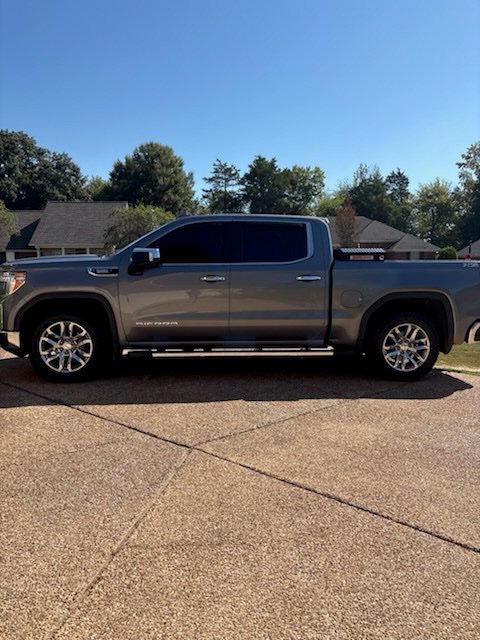 Used 2022 GMC Sierra 1500 SLT w/ SLT Premium Plus Package AWD/4WD image 1