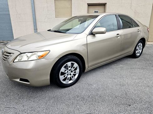 Used 2007 Toyota Camry LE image 5