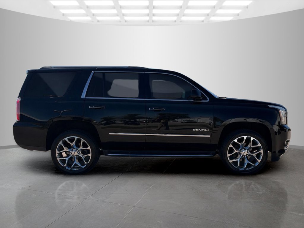 Used 2017 GMC Yukon Denali AWD/4WD image 2