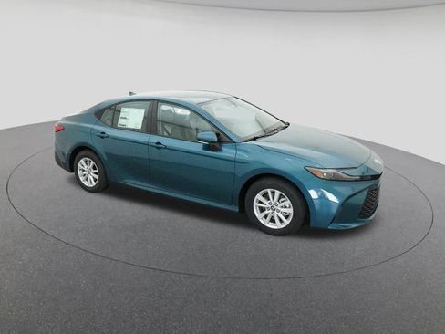 New 2026 Toyota Camry LE image 12
