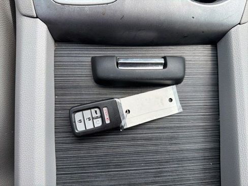 Used 2017 Honda Pilot EX-L image 33