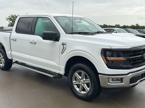 Used 2025 Ford F150 XLT w/ Equipment Group 301A Standard AWD/4WD image 16