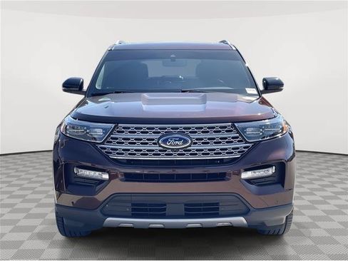 Certified 2020 Ford Explorer Limited AWD/4WD image 4