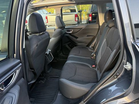 Used 2022 Subaru Forester Premium AWD/4WD image 13