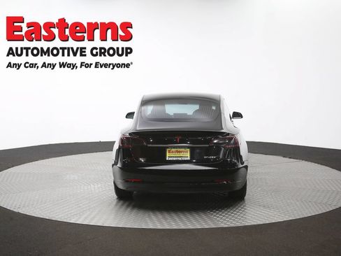 Used 2018 Tesla Model 3 Mid Range RWD image 31
