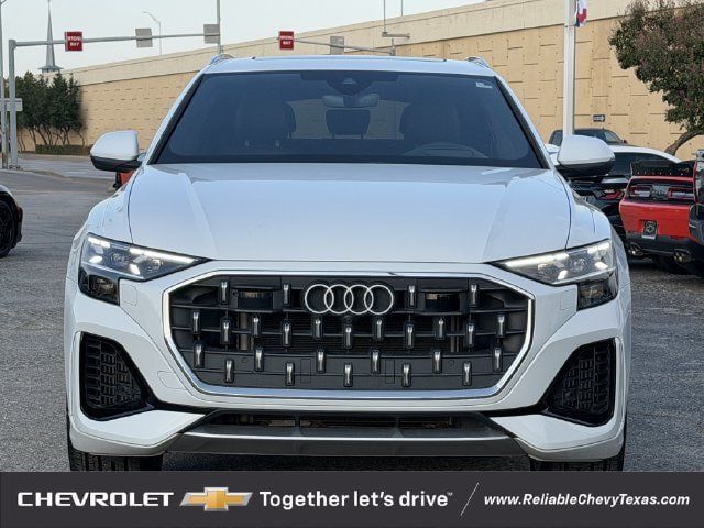 Used 2024 Audi Q8 Prestige w/ Prestige Package AWD/4WD image 3