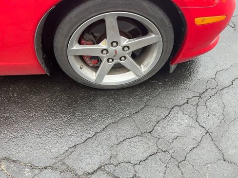 Used 2007 Chevrolet Corvette Convertible w/ Preferred Equipment Group image 21