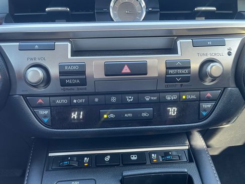 Used 2016 Lexus ES 350 image 18