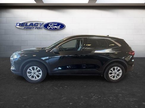 Used 2024 Ford Escape Active AWD/4WD image 3