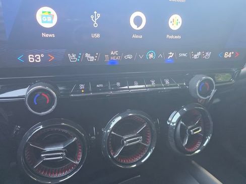 Certified 2024 Chevrolet Blazer EV RS AWD/4WD image 30