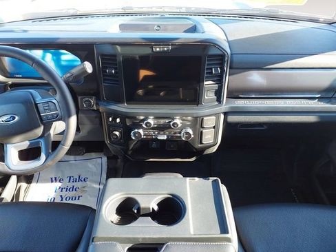 Certified 2025 Ford F350 Lariat w/ Black Appearance Package image 11