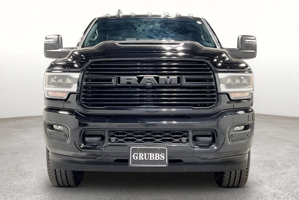 Used 2024 RAM 2500 Laramie w/ Night Edition AWD/4WD image 4