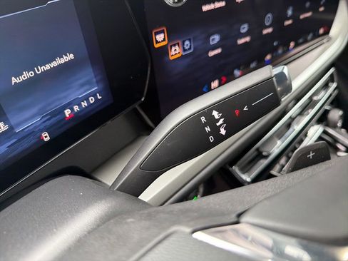 New 2026 Chevrolet Traverse LT image 7