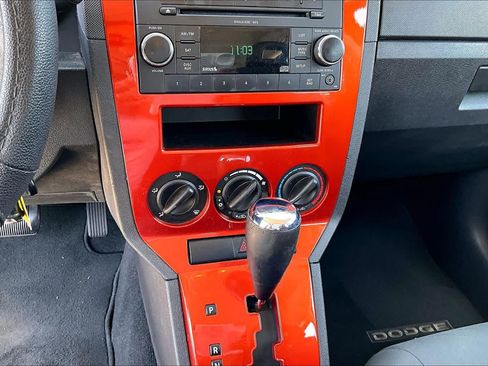 Used 2009 Dodge Caliber SXT FWD image 25