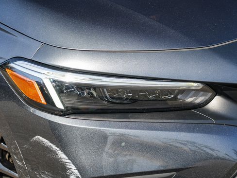 Used 2024 Honda Civic Sport Touring image 2