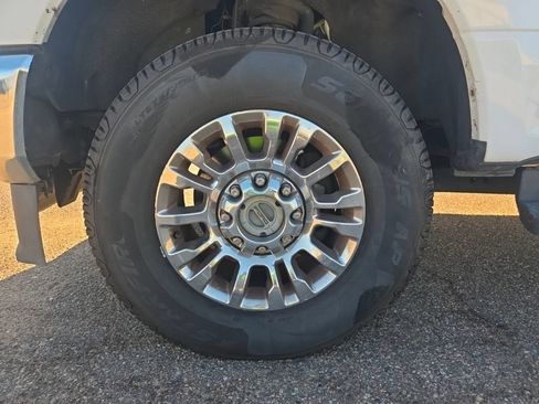 Used 2020 Ford F250 XLT w/ XLT Premium Package AWD/4WD image 13