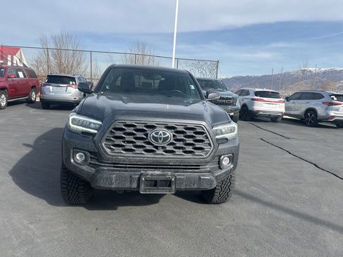 Used 2023 Toyota Tacoma TRD Off-Road w/ TRD Premium Off Road Package image 11