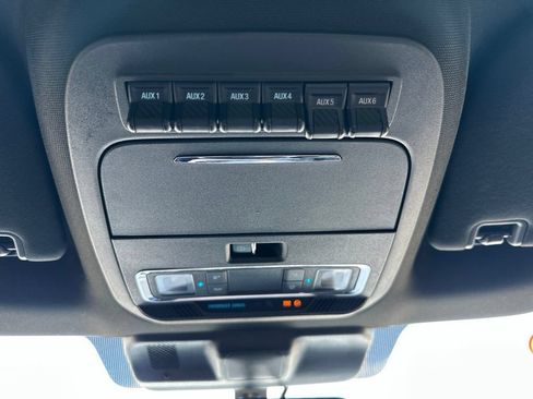 Used 2024 Ford F250 Lariat w/ Sport Appearance Package AWD/4WD image 11
