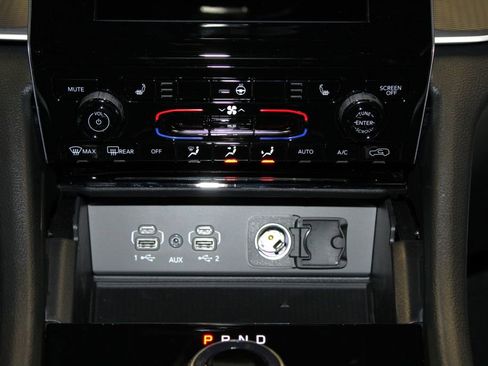 New 2025 Jeep Grand Cherokee Laredo image 20