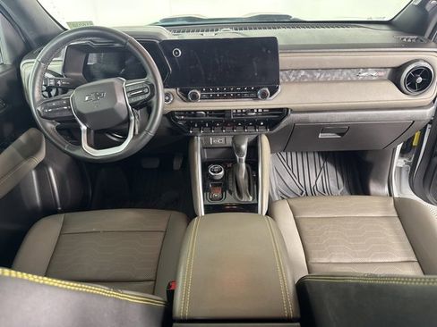 Used 2023 Chevrolet Colorado ZR2 w/ ZR2 Convenience Package III image 15