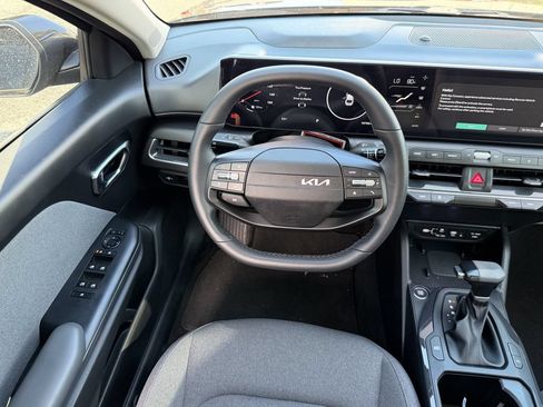 Certified 2025 Kia K4 EX FWD image 13