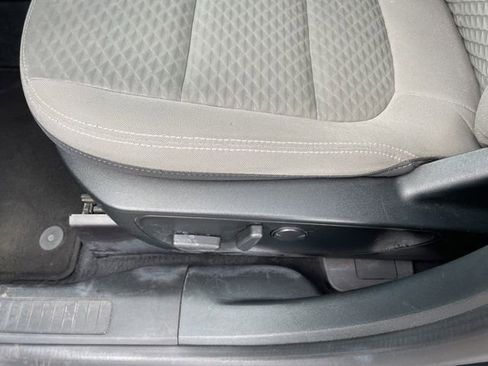 Used 2021 Ford Escape SE w/ Cold Weather Package image 22