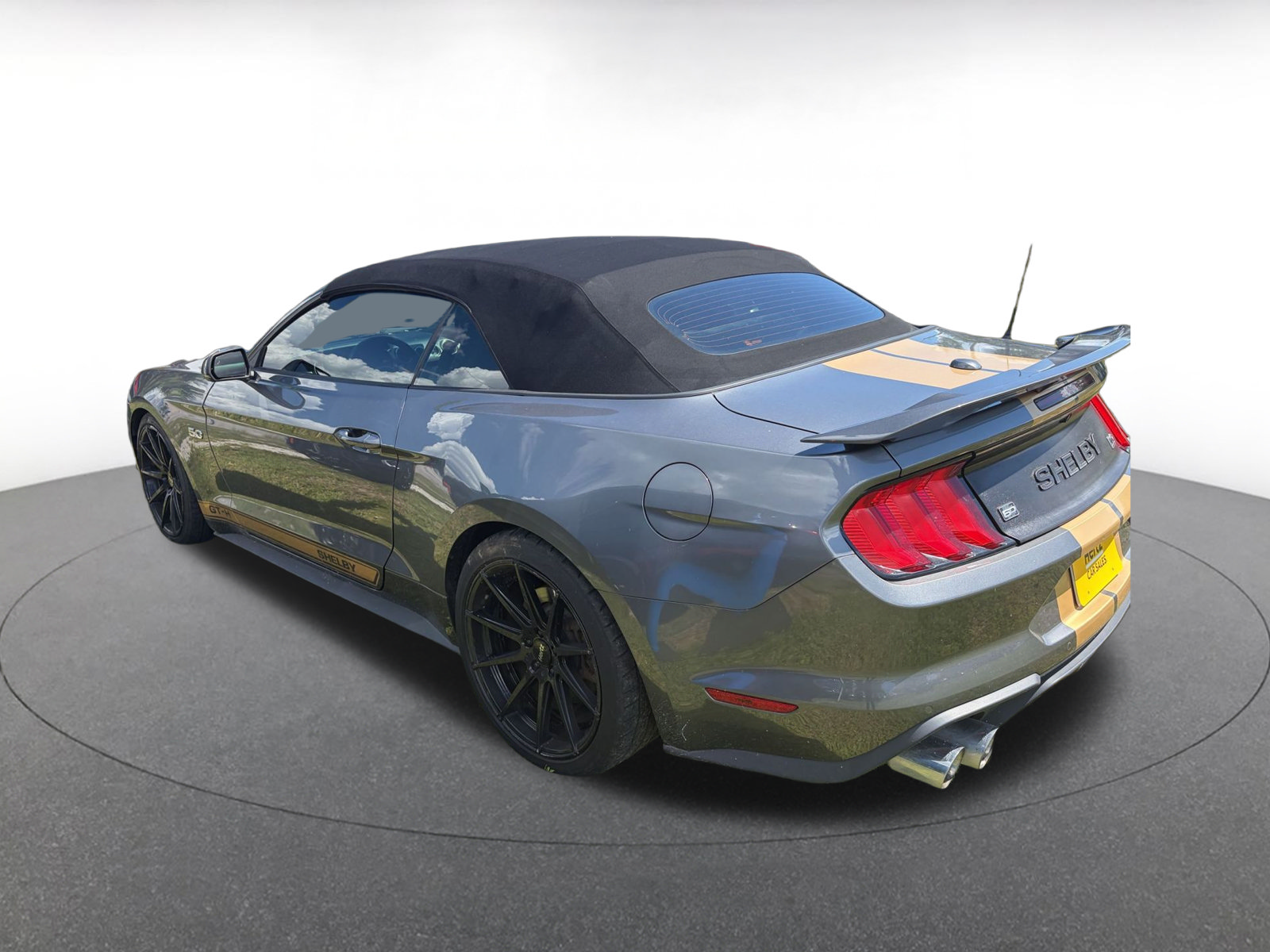 Used 2022 Ford Mustang GT Premium w/ GT Performance Package RWD image 6