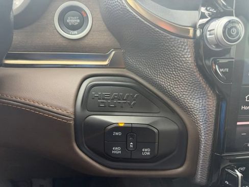 Used 2026 RAM 2500 Limited AWD/4WD image 23