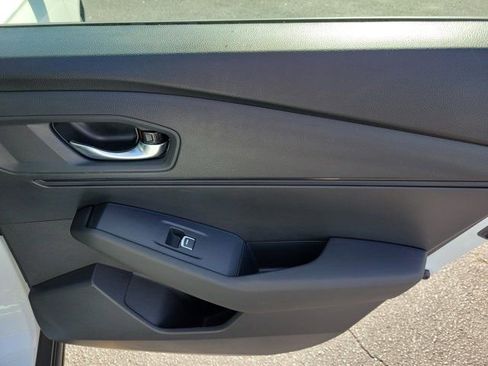 Certified 2025 Honda Accord SE image 11