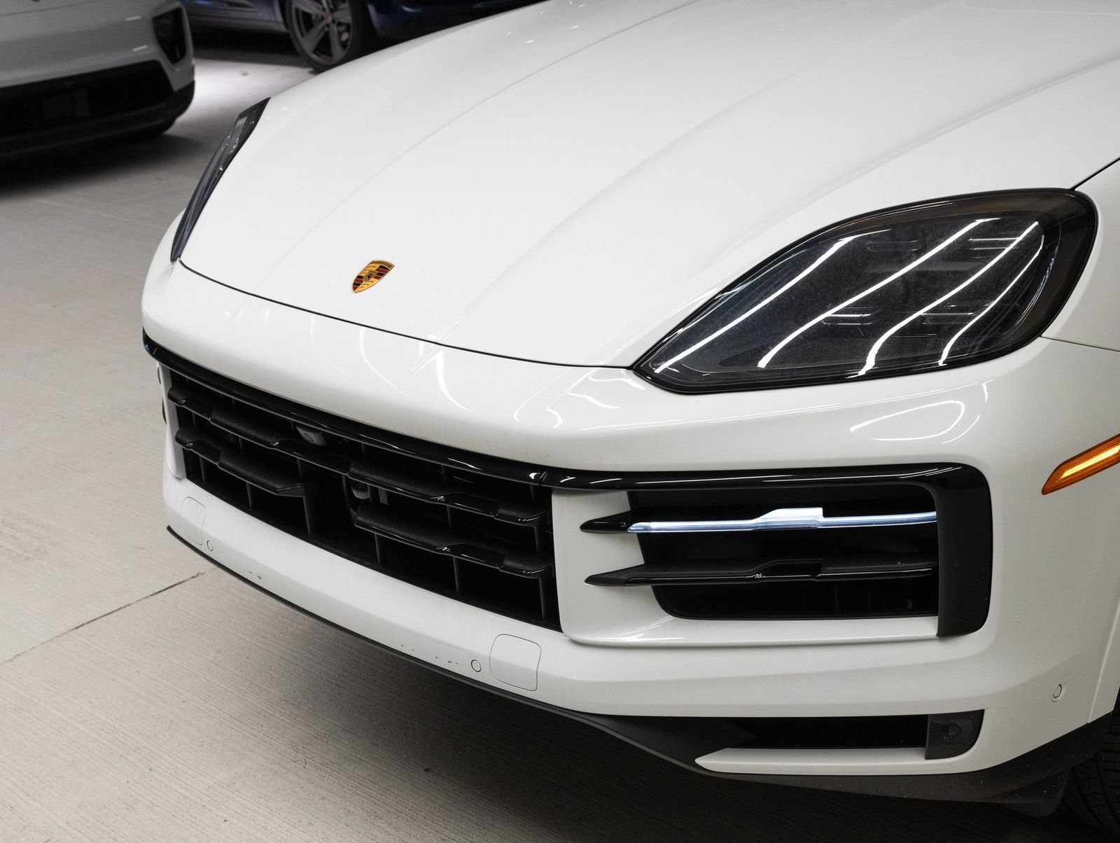 Certified 2026 Porsche Cayenne AWD/4WD image 31