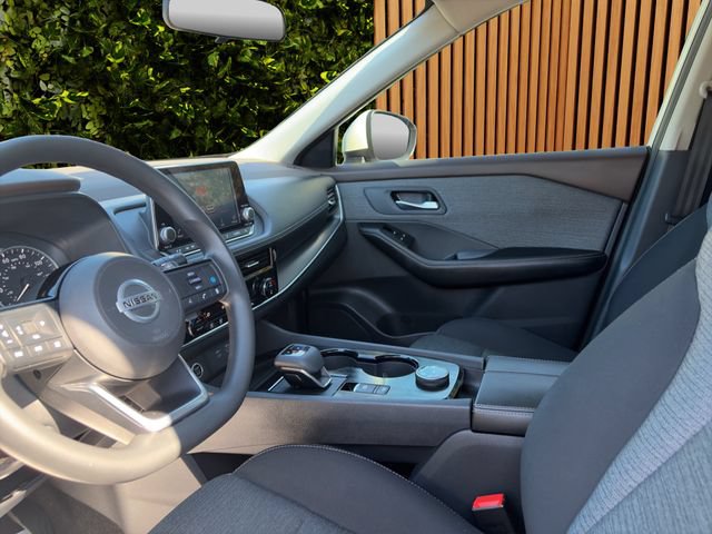 Used 2021 Nissan Rogue SV AWD/4WD image 19