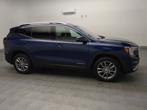 Used 2022 GMC Terrain SLT w/ Tech Package AWD/4WD image 11
