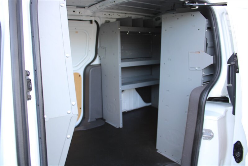 Used 2020 Ford Transit Connect XLT FWD image 9