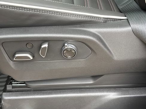 New 2026 GMC Sierra 1500 AT4X w/ LPO, Black Badging Package image 18