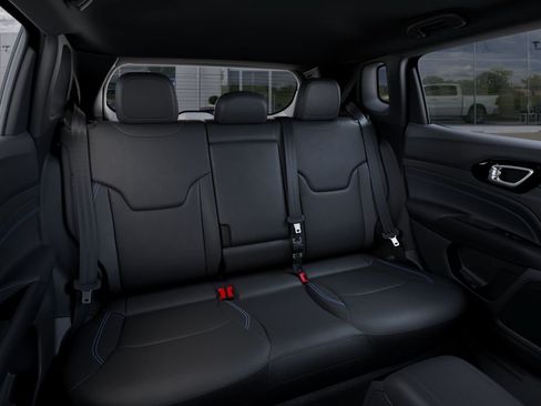 New 2026 Jeep Compass Limited AWD/4WD image 15