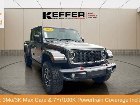 Certified 2025 Jeep Gladiator Rubicon w/ Convenience Group AWD/4WD image 11