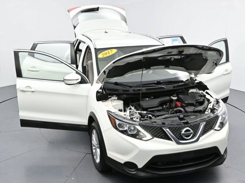 Used 2017 Nissan Rogue Sport SV FWD image 42