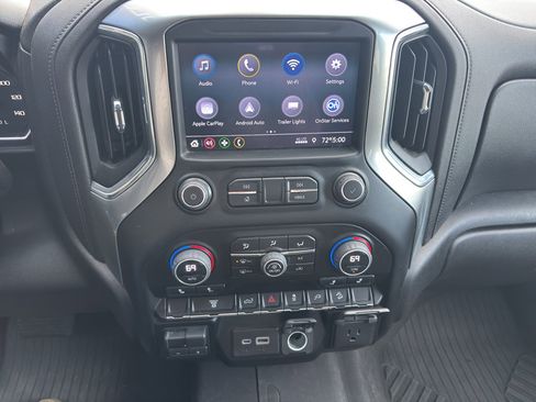 Used 2023 Chevrolet Silverado 2500 LT image 12