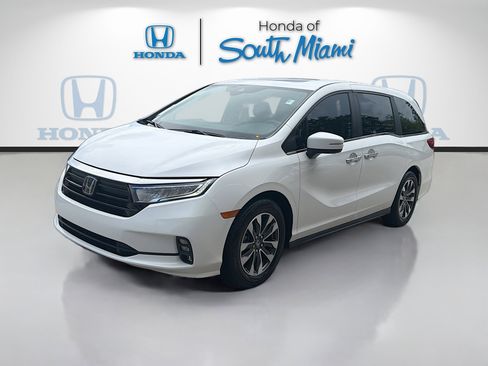 Used 2024 Honda Odyssey EX-L image 3