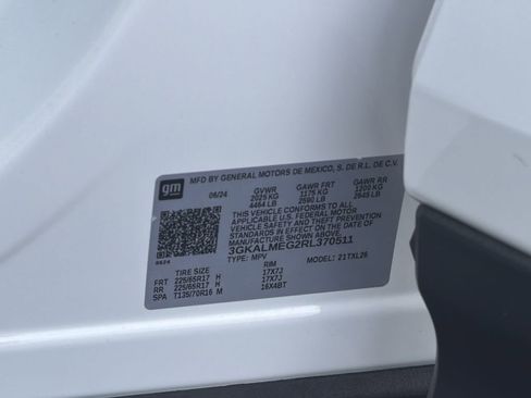 Used 2024 GMC Terrain SLE image 32