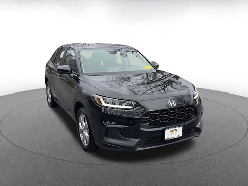 Used 2025 Honda HR-V LX image 2