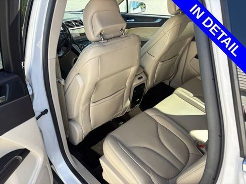 Used 2017 Lincoln MKC Reserve w/ Lincoln MKC Climate Package AWD/4WD image 39