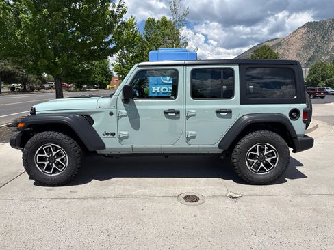 Used 2024 Jeep Wrangler Unlimited Sport AWD/4WD image 9