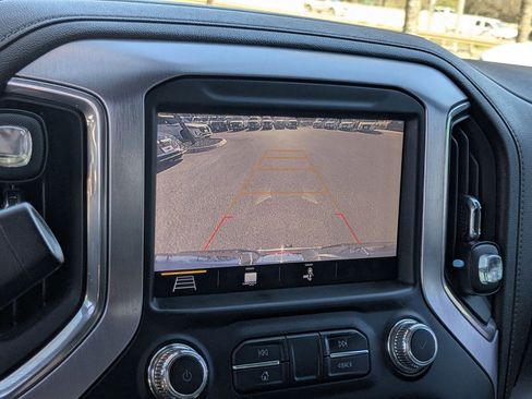 Used 2019 GMC Sierra 1500 SLT image 16