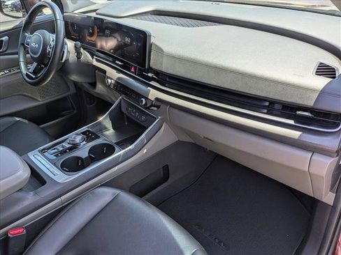 Used 2025 Kia Carnival EX FWD image 20